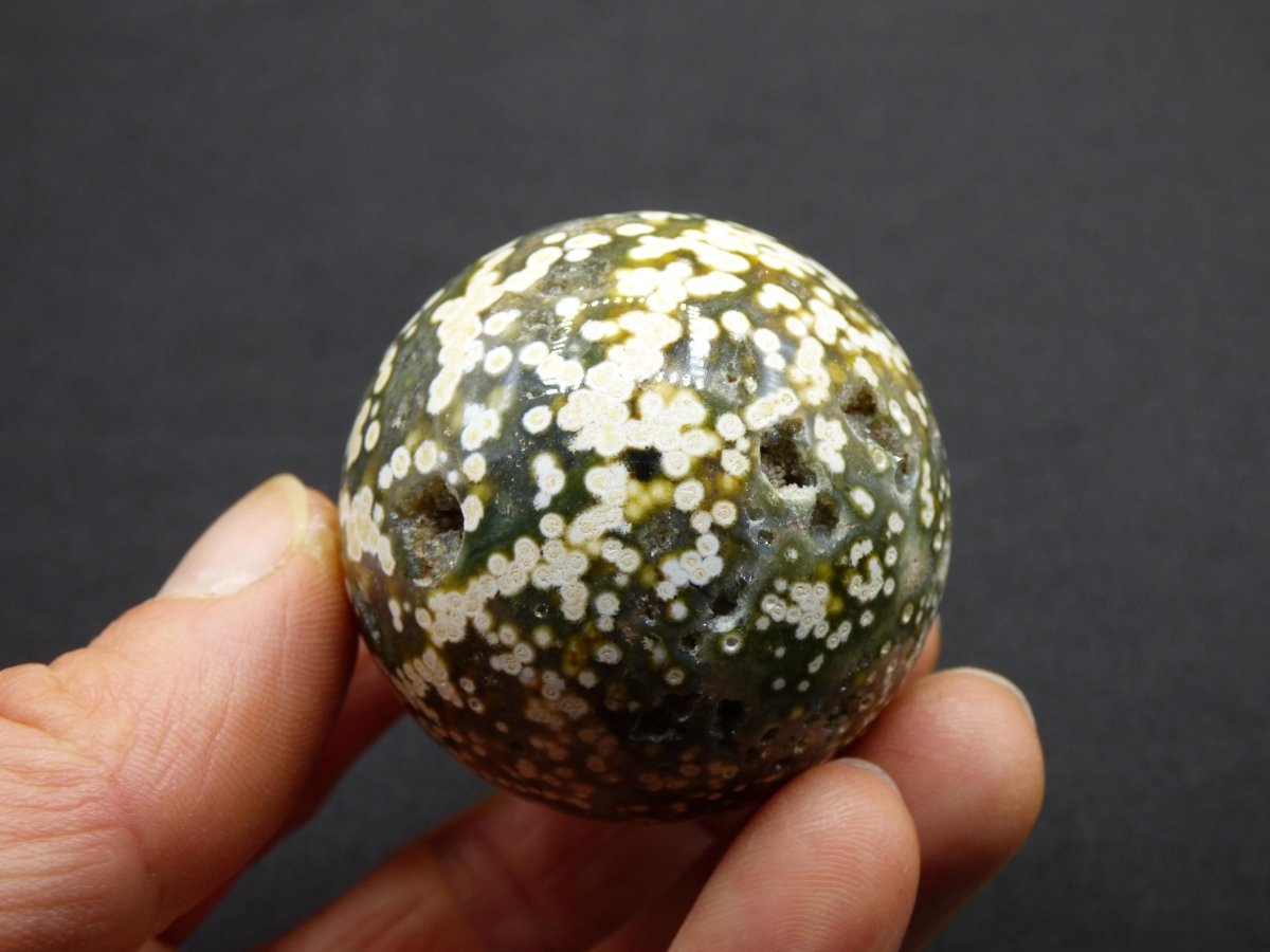 8 Adern Ocean Jaspis Orbicular grün weiß - Edelstein Kugel Rarität Natur Heilstein Deko Kristall Geschenk Er Sie Mann Frau Energie Selten - Art of Nature Berlin