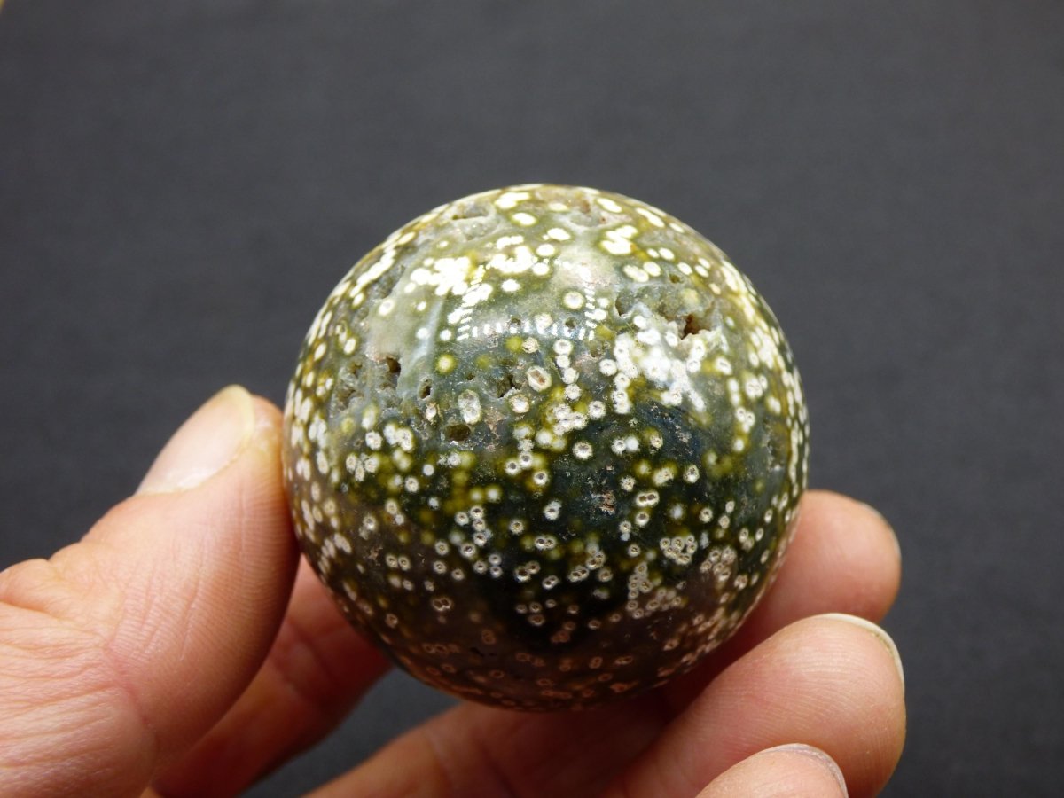 8 Adern Ocean Jaspis Orbicular grün weiß - Edelstein Kugel Rarität Natur Heilstein Deko Kristall Geschenk Er Sie Mann Frau Energie Selten - Art of Nature Berlin