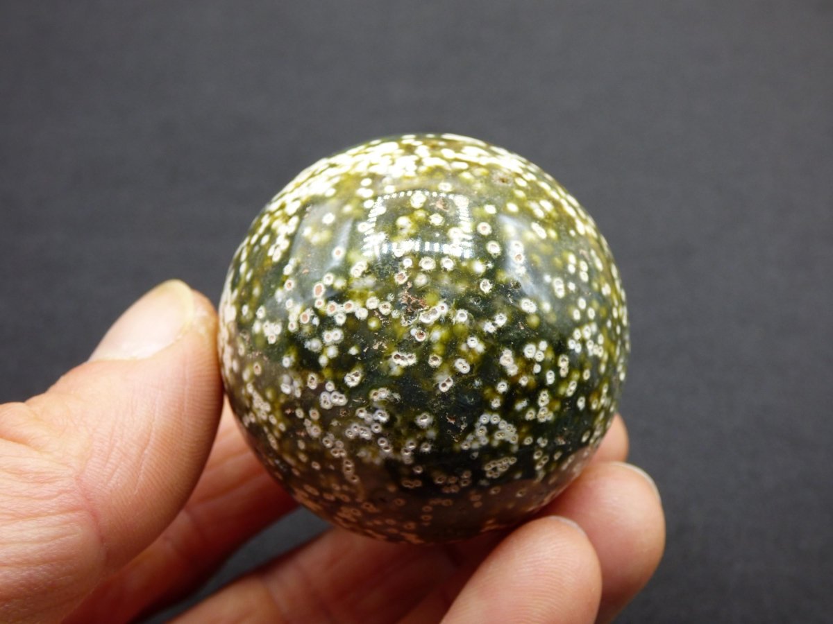 8 Adern Ocean Jaspis Orbicular grün weiß - Edelstein Kugel Rarität Natur Heilstein Deko Kristall Geschenk Er Sie Mann Frau Energie Selten - Art of Nature Berlin