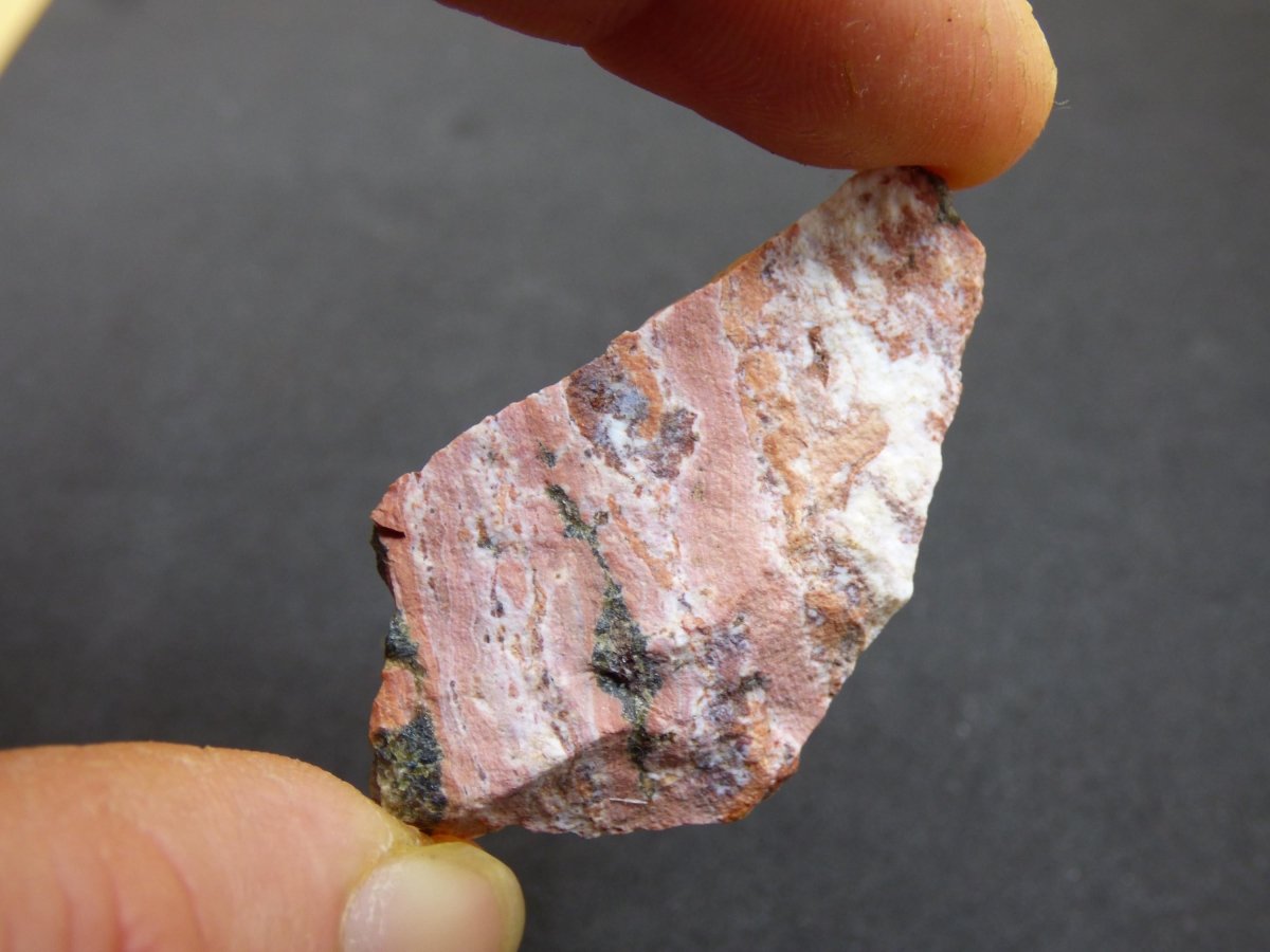 8 Adern Ocean Jaspis Orbicular roh Stufe Stein Rarität Natur Heilstein Deko Kristall Geschenk Er Sie Mann Frau Haus Energie Selten Sammler - Art of Nature Berlin