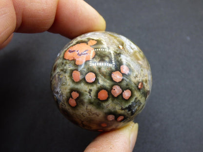 8 Adern Ocean Jaspis Orbicular rot - Edelstein Kugel Natur Heilstein Deko Kristall Geschenk Er Sie Mann Frau Haus Wohnung Energie Selten - Art of Nature Berlin