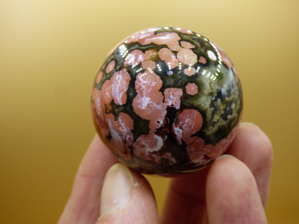 8 Adern Ocean Jaspis Orbicular rot grün Edelstein Kugel Rarität Natur Heilstein Deko Kristall Geschenk Er Sie Mann Frau Haus Energie Selten - Art of Nature Berlin