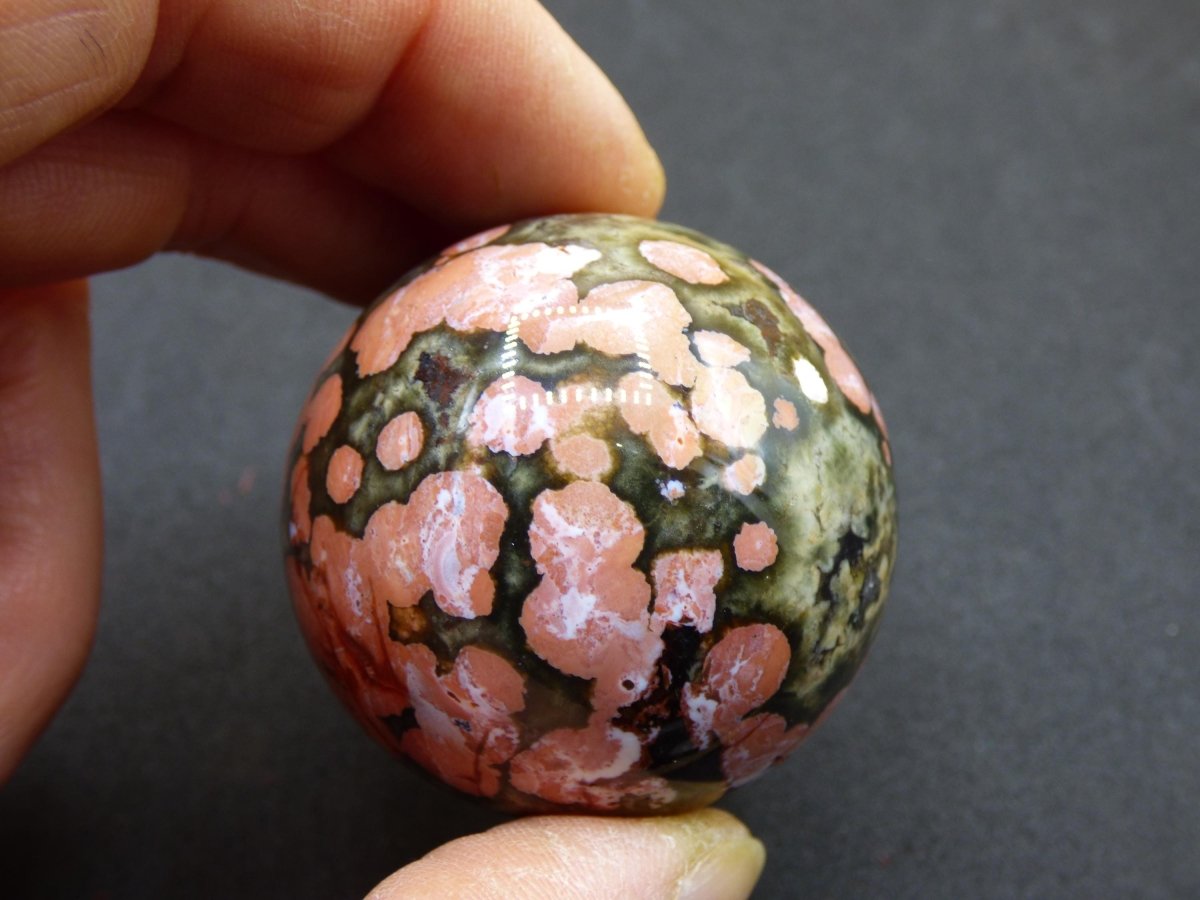 8 Adern Ocean Jaspis Orbicular rot grün Edelstein Kugel Rarität Natur Heilstein Deko Kristall Geschenk Er Sie Mann Frau Haus Energie Selten - Art of Nature Berlin