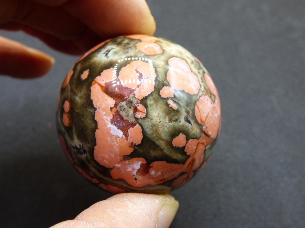 8 Adern Ocean Jaspis Orbicular rot grün Edelstein Kugel Rarität Natur Heilstein Deko Kristall Geschenk Er Sie Mann Frau Haus Energie Selten - Art of Nature Berlin