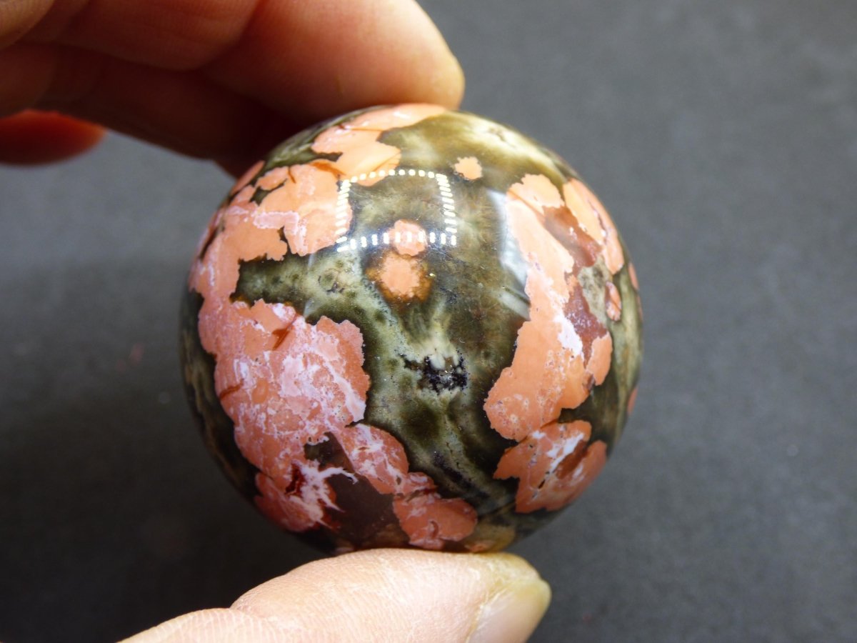 8 Adern Ocean Jaspis Orbicular rot grün Edelstein Kugel Rarität Natur Heilstein Deko Kristall Geschenk Er Sie Mann Frau Haus Energie Selten - Art of Nature Berlin