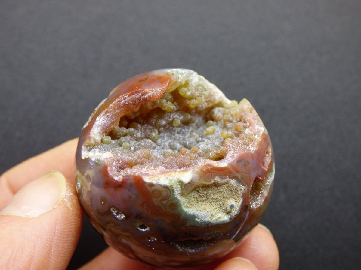 8 Adern Ocean Jaspis Orbicular rot grün Edelstein Kugel Rarität Natur Heilstein Deko Kristall Geschenk Er Sie Mann Frau Haus Energie Selten - Art of Nature Berlin