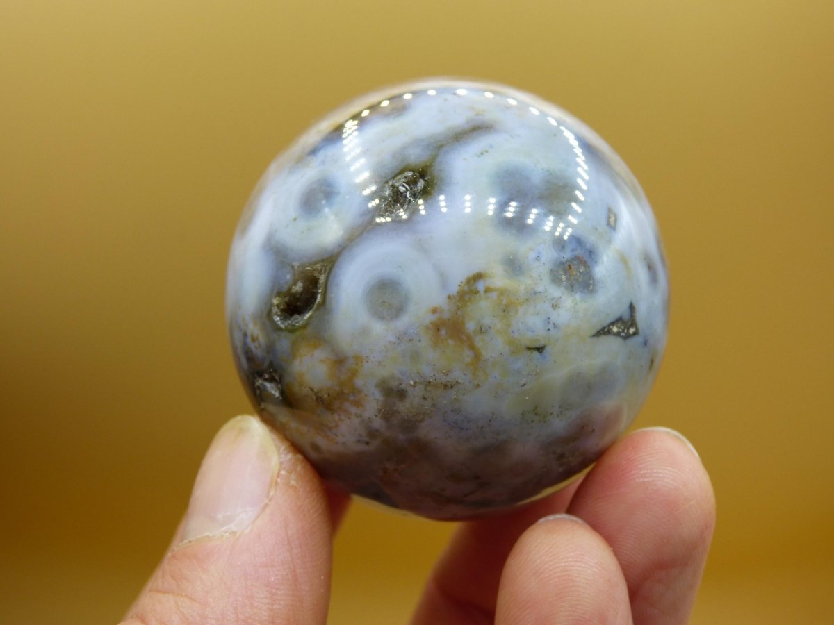 8 Adern Ocean Jaspis Orbicular weiß - Edelstein Kugel Rarität Natur Heilstein Deko Kristall Geschenk Er Sie Mann Frau Haus Energie Selten - Art of Nature Berlin