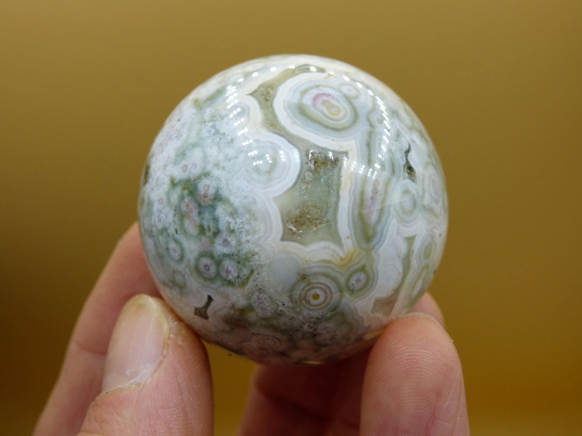8 Adern Ocean Jaspis Orbicular weiß - Edelstein Kugel Rarität Natur Heilstein Deko Kristall Geschenk Er Sie Mann Frau Haus Energie Selten - Art of Nature Berlin