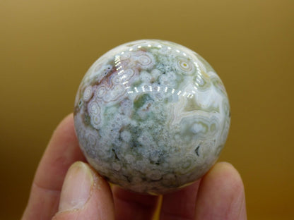 8 Adern Ocean Jaspis Orbicular weiß - Edelstein Kugel Rarität Natur Heilstein Deko Kristall Geschenk Er Sie Mann Frau Haus Energie Selten - Art of Nature Berlin