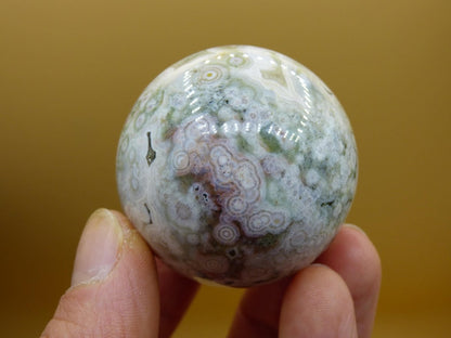 8 Adern Ocean Jaspis Orbicular weiß - Edelstein Kugel Rarität Natur Heilstein Deko Kristall Geschenk Er Sie Mann Frau Haus Energie Selten - Art of Nature Berlin