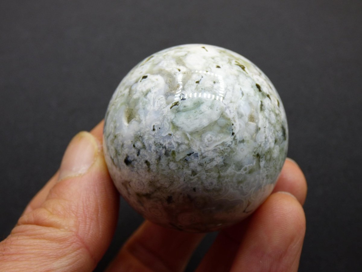 8 Adern Ocean Jaspis Orbicular weiß - Edelstein Kugel Rarität Natur Heilstein Deko Kristall Geschenk Er Sie Mann Frau Haus Energie Selten - Art of Nature Berlin
