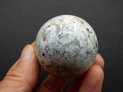 8 Adern Ocean Jaspis Orbicular weiß - Edelstein Kugel Rarität Natur Heilstein Deko Kristall Geschenk Er Sie Mann Frau Haus Energie Selten - Art of Nature Berlin