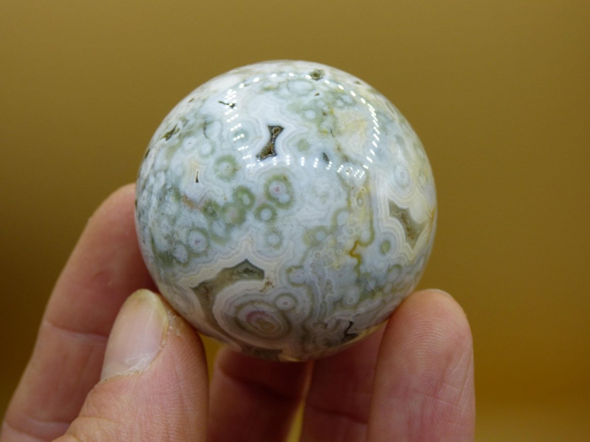 8 Adern Ocean Jaspis Orbicular weiß - Edelstein Kugel Rarität Natur Heilstein Deko Kristall Geschenk Er Sie Mann Frau Haus Energie Selten - Art of Nature Berlin