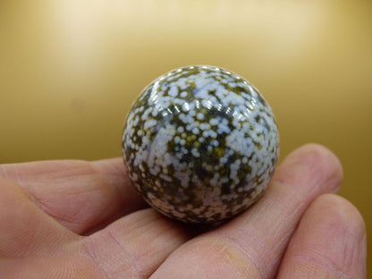 8 Adern Ocean Jaspis Orbicular weiß grün Edelstein Kugel Natur Heilstein Deko Kristall Geschenk Er Sie Mann Frau Haus Wohnung Energie Selten - Art of Nature Berlin