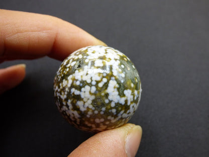 8 Adern Ocean Jaspis Orbicular weiß grün Edelstein Kugel Natur Heilstein Deko Kristall Geschenk Er Sie Mann Frau Haus Wohnung Energie Selten - Art of Nature Berlin