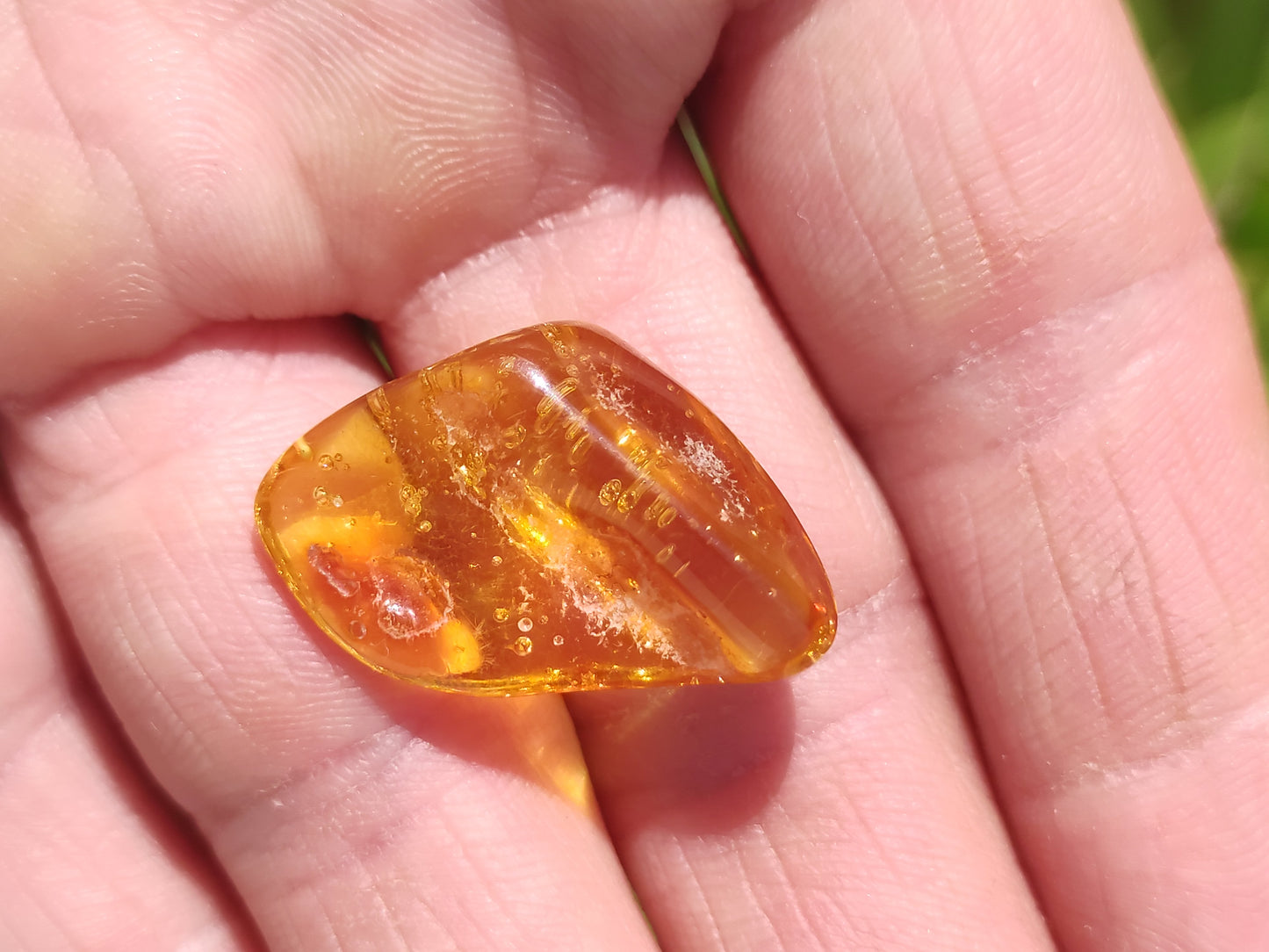 Ambre de la Baltique de qualité 100% naturelle - pierre décorative, petite pierre précieuse