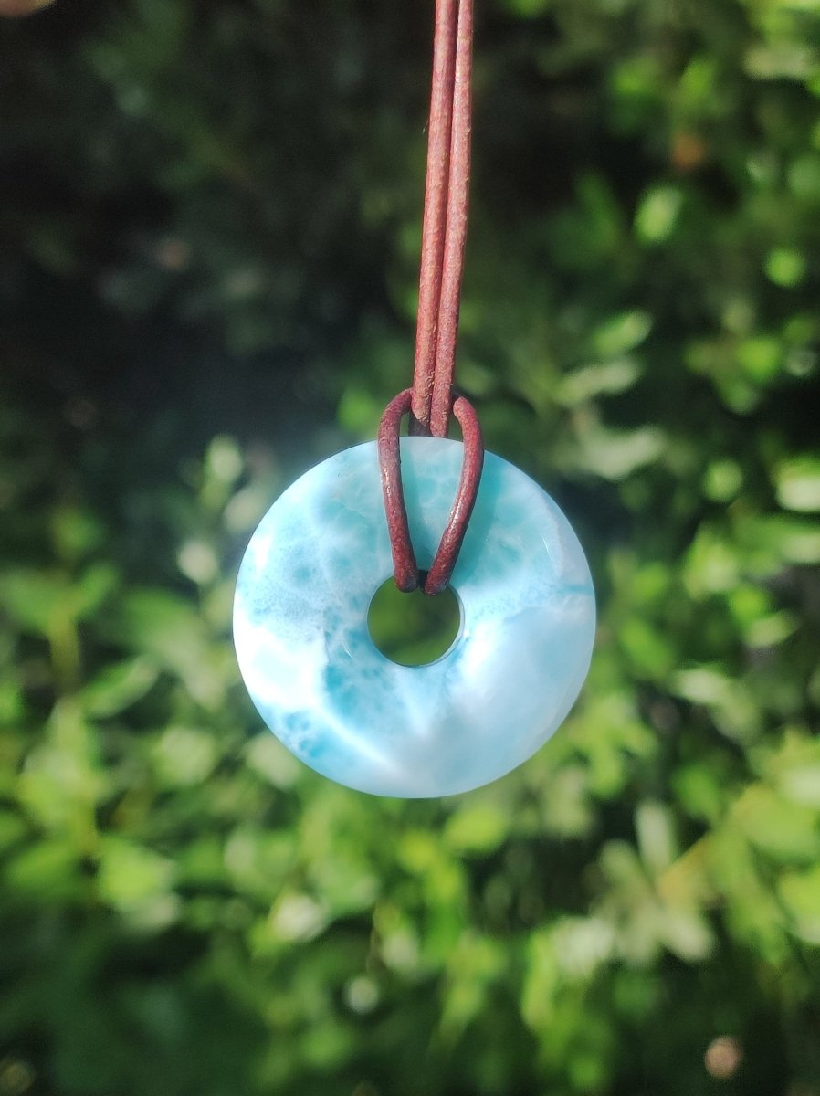 AAA Larimar Atlantis Stone Donut Edelstein Kette blau Natur HIPPIE Boho Heilstein Kristalle Schmuck Anhänger Mann Frau Kind Geschenk Er Sie - Art of Nature Berlin