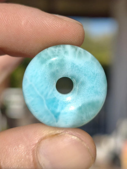 AAA Larimar Schutz Donut Edelstein Kette blau Heilstein Rarität Natur Frau Geschenk Mann Frau Er Sie Energie Kraft Glück - Art of Nature Berlin