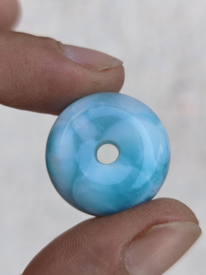 AAA Larimar Schutz Donut Edelstein Kette blau Heilstein Rarität Natur Frau Geschenk Mann Frau Er Sie Energie Kraft Glück - Art of Nature Berlin