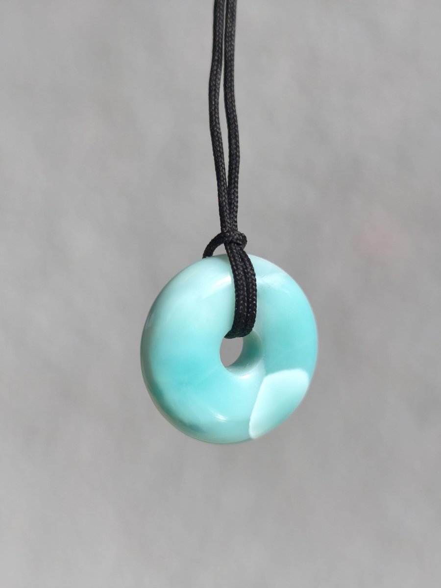 AAA Larimar Schutz Donut Edelstein Kette blau Heilstein Rarität Natur Frau Geschenk Mann Frau Er Sie Energie Kraft Glück - Art of Nature Berlin