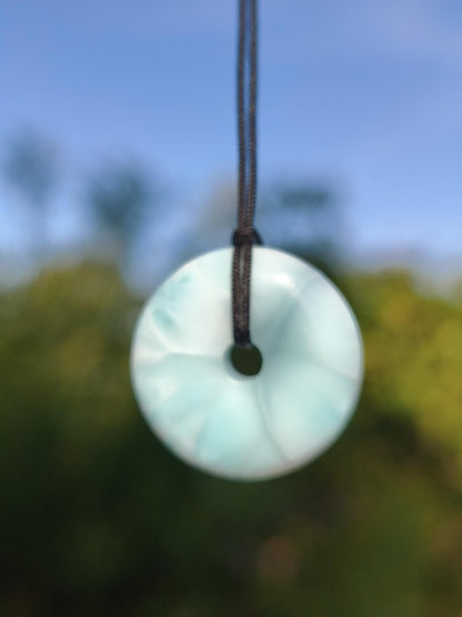 AAA Larimar Schutz Donut Edelstein Kette blau Heilstein Rarität Natur Frau Geschenk Mann Frau Er Sie Energie Kraft Glück - Art of Nature Berlin