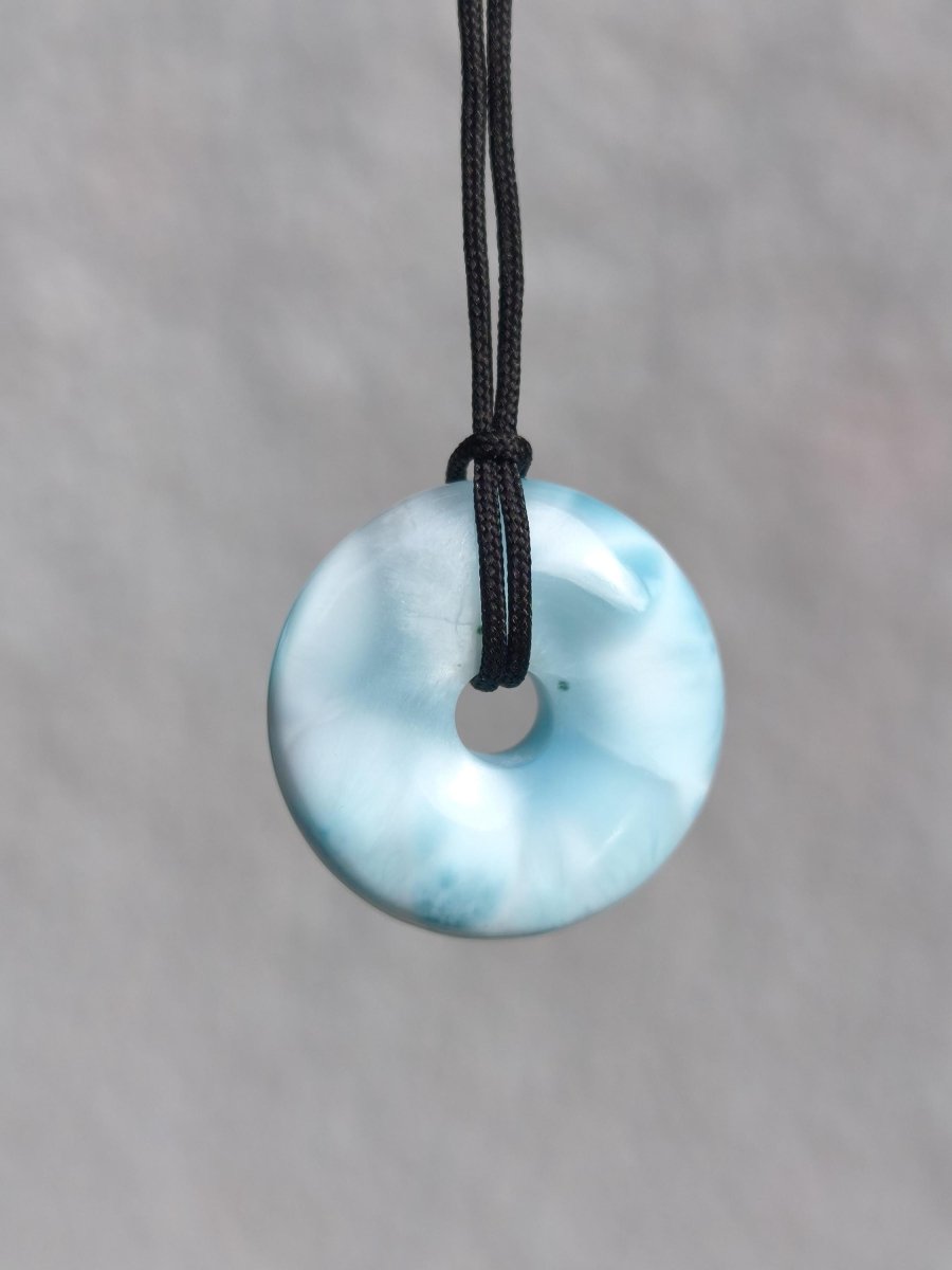 AAA Larimar Schutz Donut Edelstein Kette blau Heilstein Rarität Natur Frau Geschenk Mann Frau Er Sie Energie Kraft Glück - Art of Nature Berlin