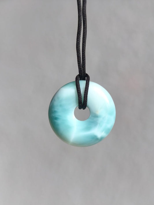 AAA Larimar Schutz Donut Edelstein Kette blau Heilstein Rarität Natur Frau Geschenk Mann Frau Er Sie Energie Kraft Glück - Art of Nature Berlin