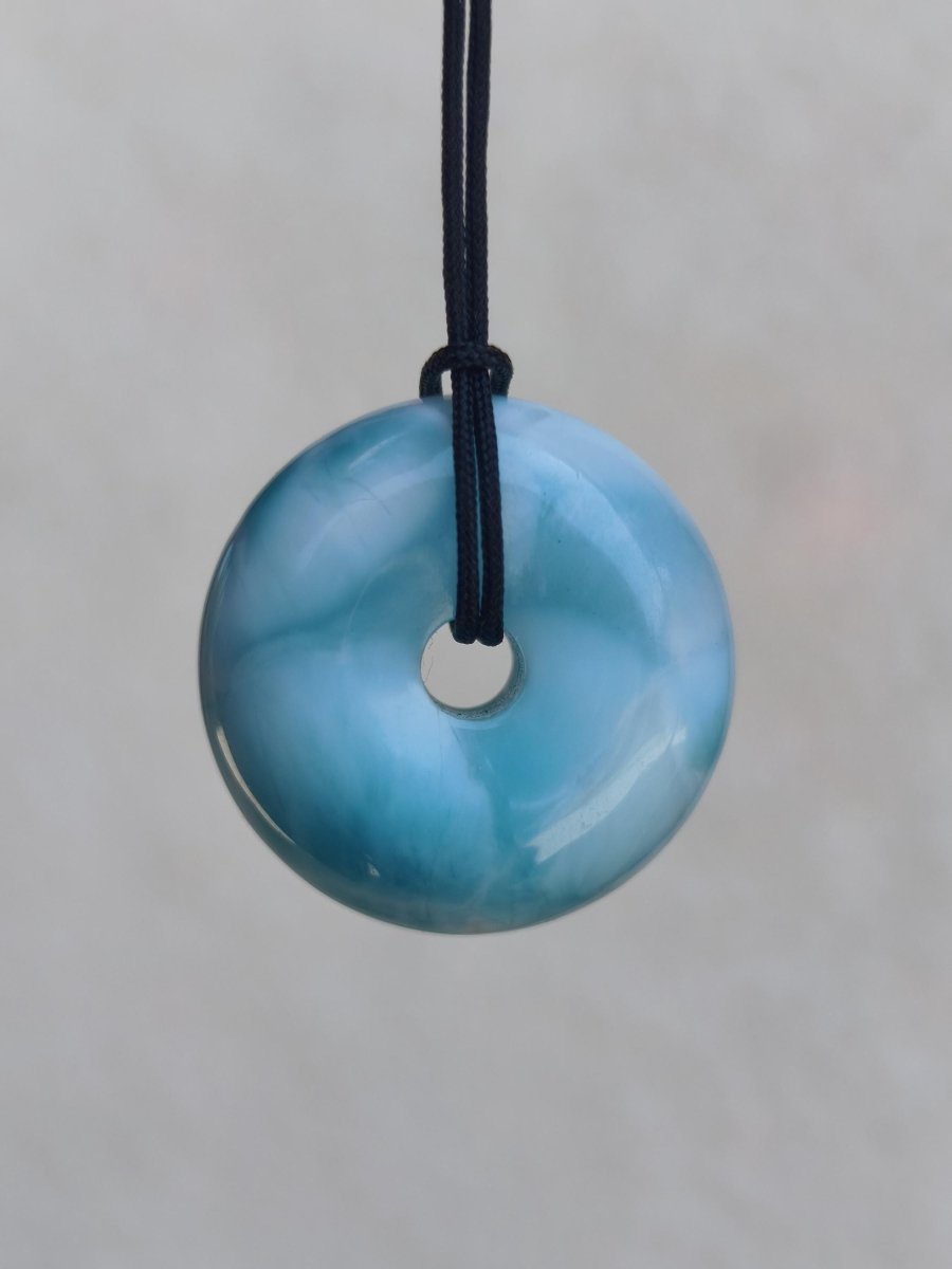 AAA Larimar Schutz Donut Edelstein Kette blau Heilstein Rarität Natur Frau Geschenk Mann Frau Er Sie Energie Kraft Glück - Art of Nature Berlin