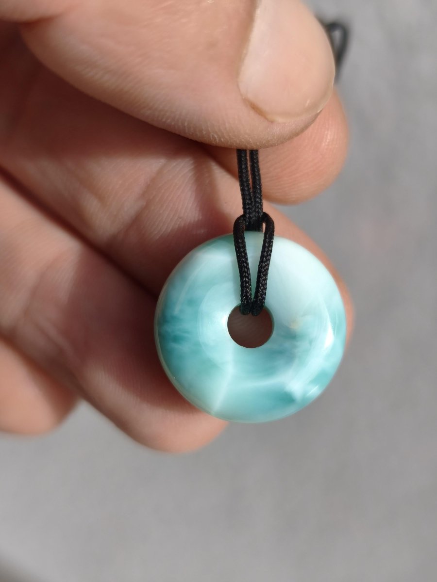 AAA Larimar Schutz Donut Edelstein Kette blau Heilstein Rarität Natur Frau Geschenk Mann Frau Er Sie Energie Kraft Glück - Art of Nature Berlin