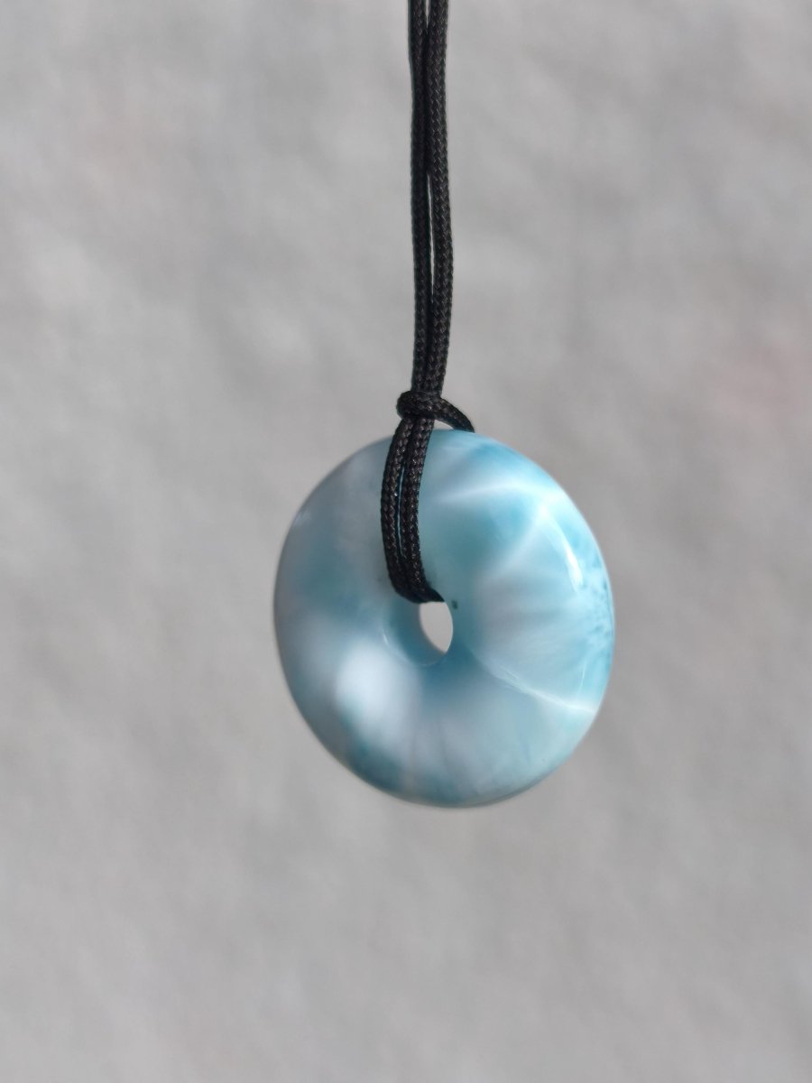AAA Larimar Schutz Donut Edelstein Kette blau Heilstein Rarität Natur Frau Geschenk Mann Frau Er Sie Energie Kraft Glück - Art of Nature Berlin