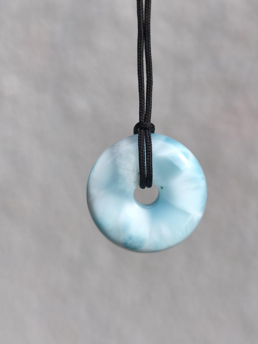 AAA Larimar Schutz Donut Edelstein Kette blau Heilstein Rarität Natur Frau Geschenk Mann Frau Er Sie Energie Kraft Glück - Art of Nature Berlin