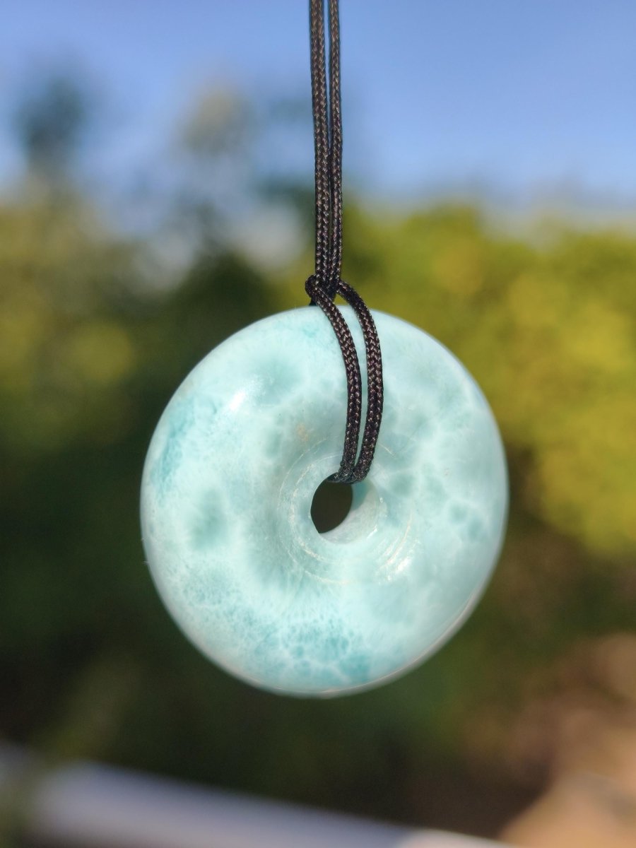 AAA Larimar Schutz Donut Edelstein Kette blau Heilstein Rarität Natur Frau Geschenk Mann Frau Er Sie Energie Kraft Glück - Art of Nature Berlin