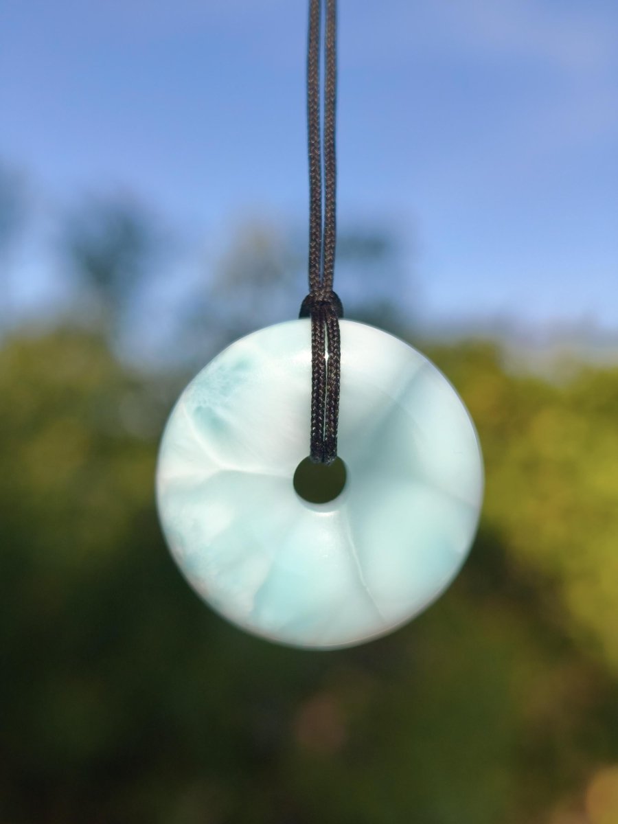 AAA Larimar Schutz Donut Edelstein Kette blau Heilstein Rarität Natur Frau Geschenk Mann Frau Er Sie Energie Kraft Glück - Art of Nature Berlin