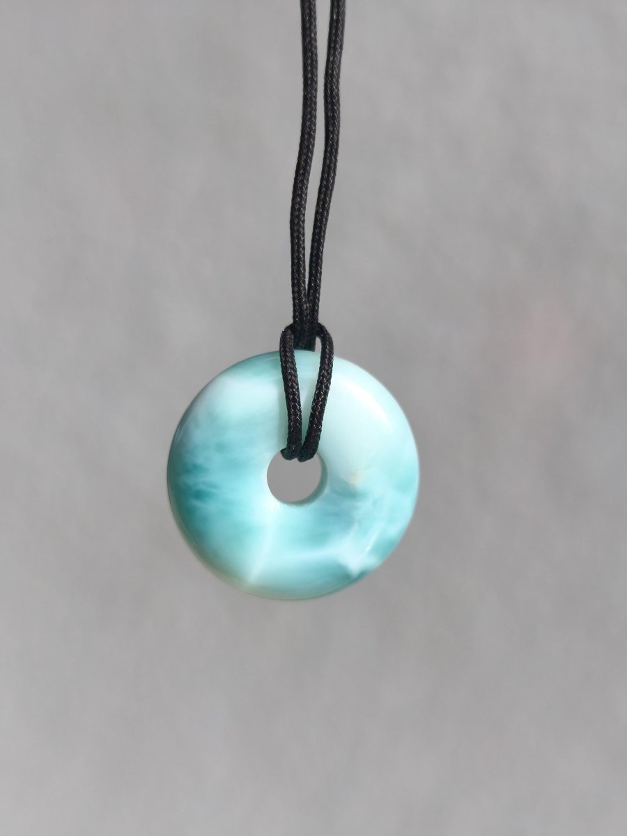 AAA Larimar Schutz Donut Edelstein Kette blau Heilstein Rarität Natur Frau Geschenk Mann Frau Er Sie Energie Kraft Glück - Art of Nature Berlin