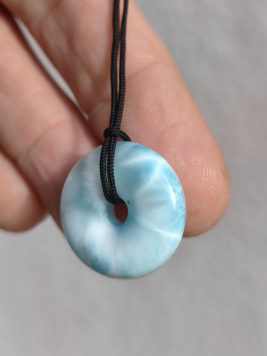 AAA Larimar Schutz Donut Edelstein Kette blau Heilstein Rarität Natur Frau Geschenk Mann Frau Er Sie Energie Kraft Glück - Art of Nature Berlin