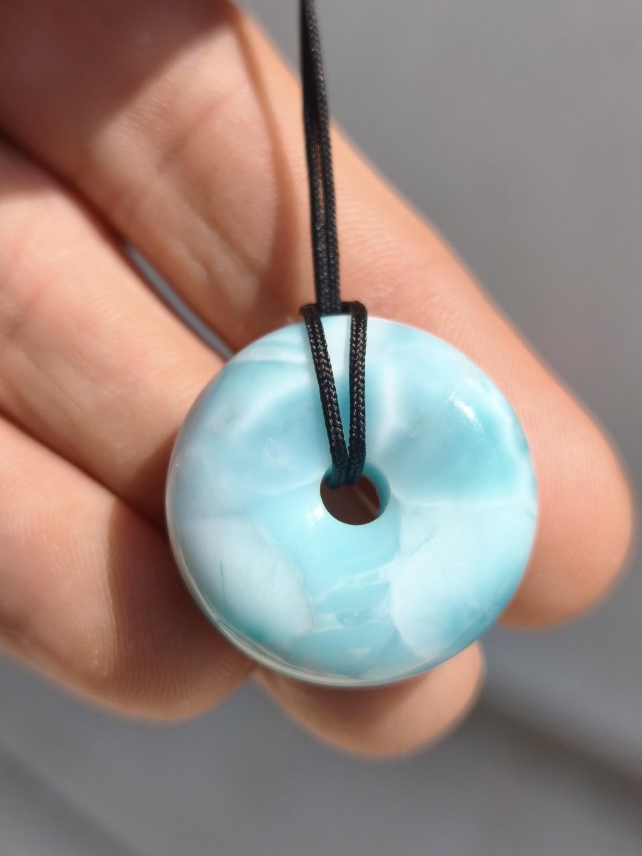 AAA Larimar Schutz Donut Edelstein Kette blau Heilstein Rarität Natur Frau Geschenk Mann Frau Er Sie Energie Kraft Glück - Art of Nature Berlin