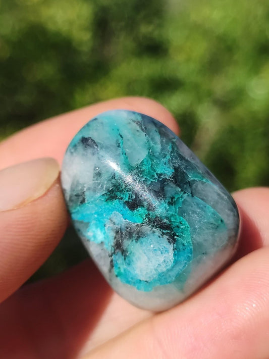 AAA Quantum Quattro Chrysocoll Shattuckit Quarz Azurit blau Natur Heilstein Meditation Ritual Indianer Schamanen Edelstein Mineral Sammler - Art of Nature Berlin