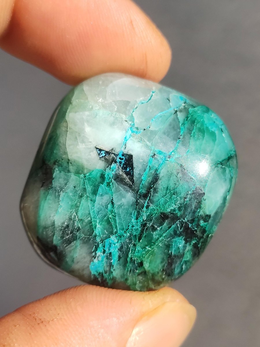 AAA Quantum Quattro Chrysocoll Shattuckit Quarz Azurit blau Natur Heilstein Meditation Ritual Indianer Schamanen Edelstein Mineral Sammler - Art of Nature Berlin