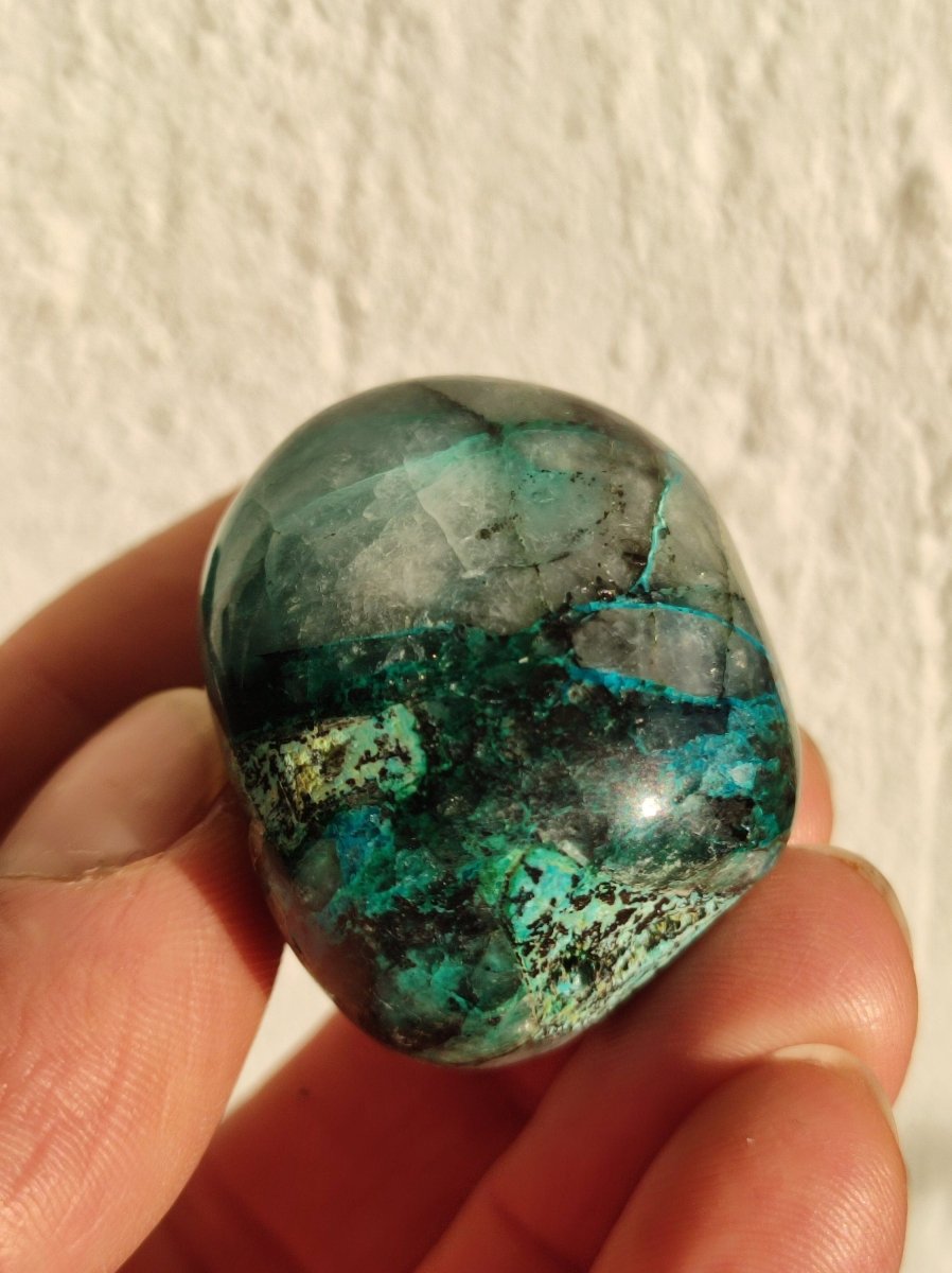 AAA Quantum Quattro Chrysocoll Shattuckit Quarz Azurit blau Natur Heilstein Meditation Ritual Indianer Schamanen Edelstein Mineral Sammler - Art of Nature Berlin