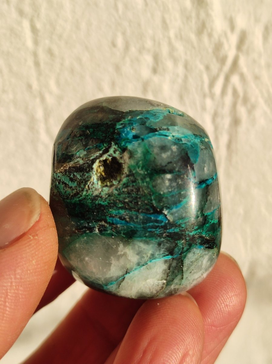 AAA Quantum Quattro Chrysocoll Shattuckit Quarz Azurit blau Natur Heilstein Meditation Ritual Indianer Schamanen Edelstein Mineral Sammler - Art of Nature Berlin