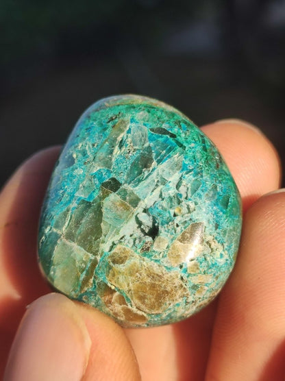 AAA Quantum Quattro Chrysocoll Shattuckit Quarz Azurit blau Natur Heilstein Meditation Ritual Indianer Schamanen Edelstein Mineral Sammler - Art of Nature Berlin