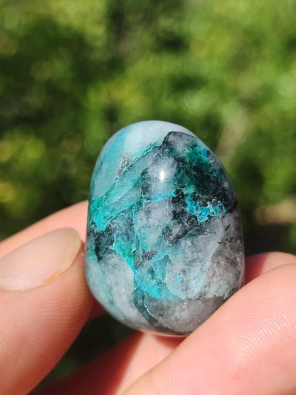 AAA Quantum Quattro Chrysocoll Shattuckit Quarz Azurit blau Natur Heilstein Meditation Ritual Indianer Schamanen Edelstein Mineral Sammler - Art of Nature Berlin