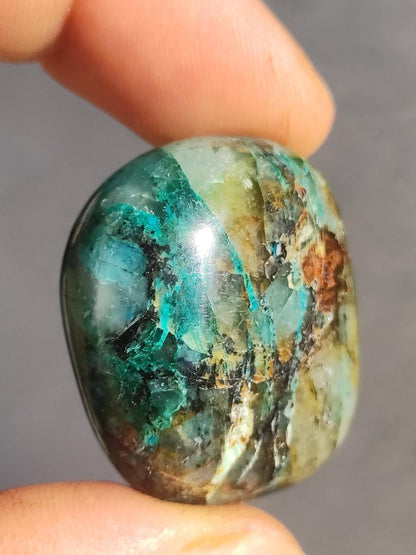 AAA Quantum Quattro Chrysocoll Shattuckit Quarz Azurit blau Natur Heilstein Meditation Ritual Indianer Schamanen Edelstein Mineral Sammler - Art of Nature Berlin