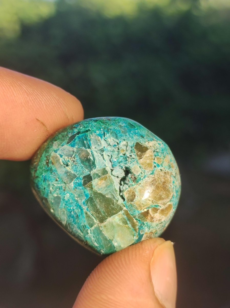 AAA Quantum Quattro Chrysocoll Shattuckit Quarz Azurit blau Natur Heilstein Meditation Ritual Indianer Schamanen Edelstein Mineral Sammler - Art of Nature Berlin