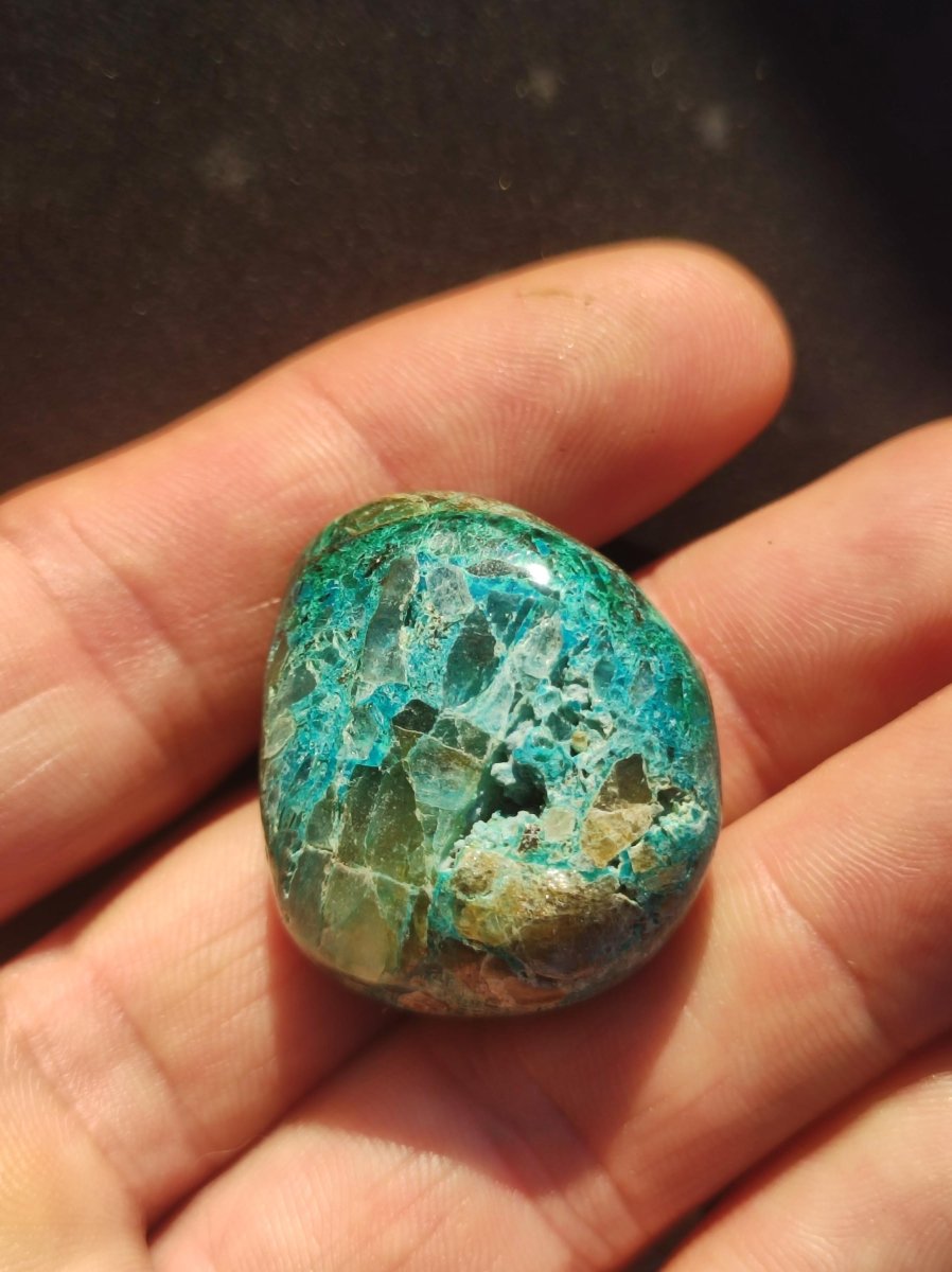 AAA Quantum Quattro Chrysocoll Shattuckit Quarz Azurit blau Natur Heilstein Meditation Ritual Indianer Schamanen Edelstein Mineral Sammler - Art of Nature Berlin