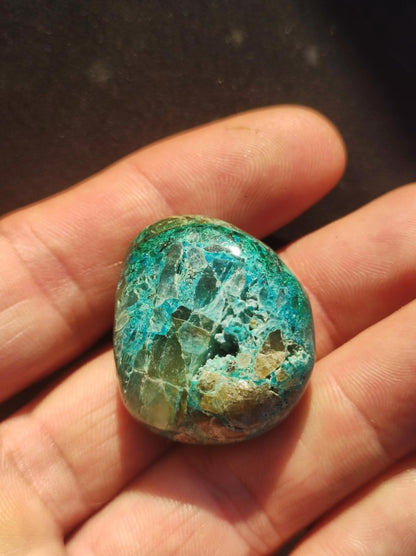 AAA Quantum Quattro Chrysocoll Shattuckit Quarz Azurit blau Natur Heilstein Meditation Ritual Indianer Schamanen Edelstein Mineral Sammler - Art of Nature Berlin