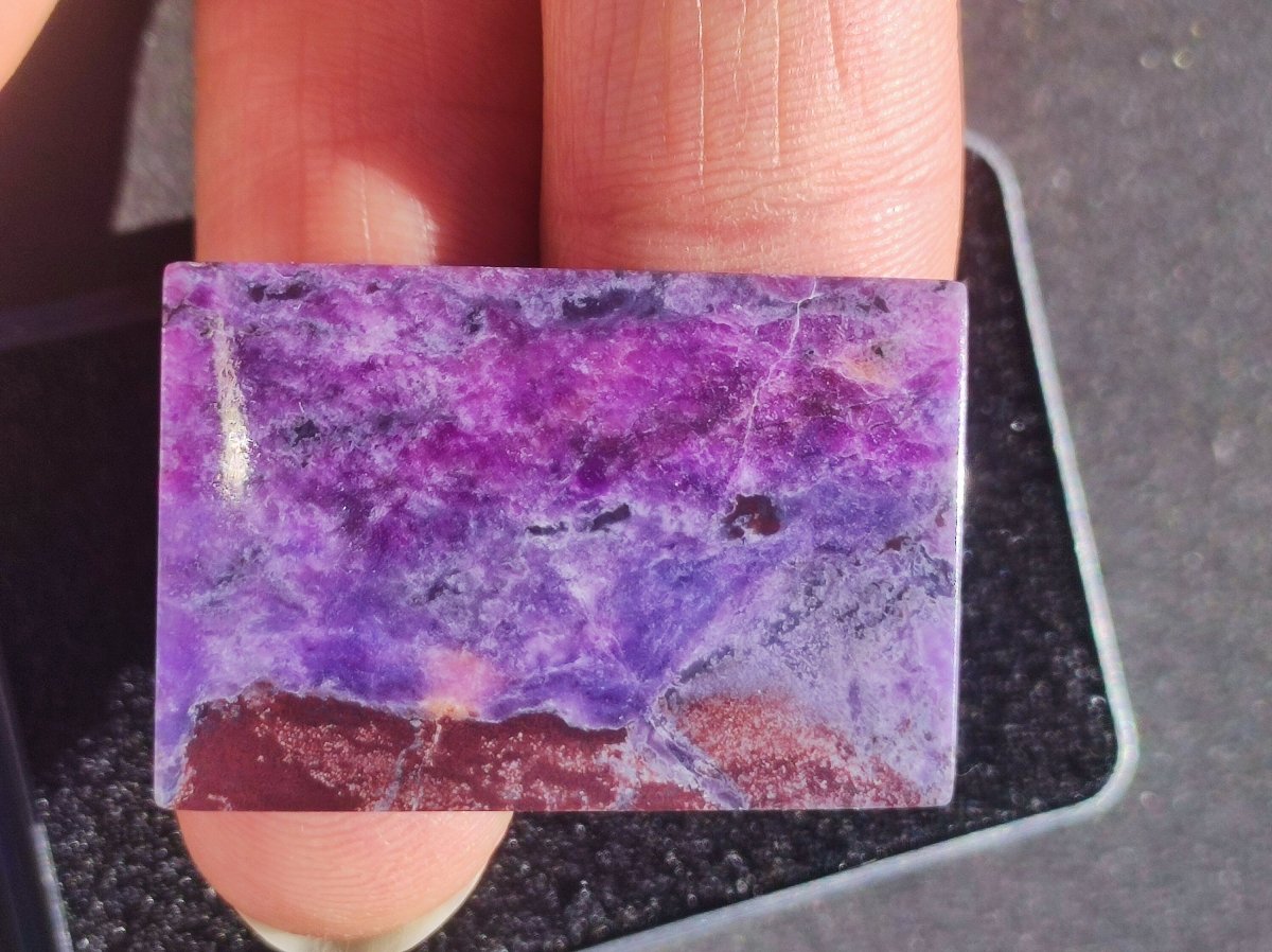 AAA Sugilith 100% Natürlicher GEL Sugilite Cabochon Sammler Mineral hochwertig edel Geldanlage Investition Heilstein Rarität Unikat - Art of Nature Berlin