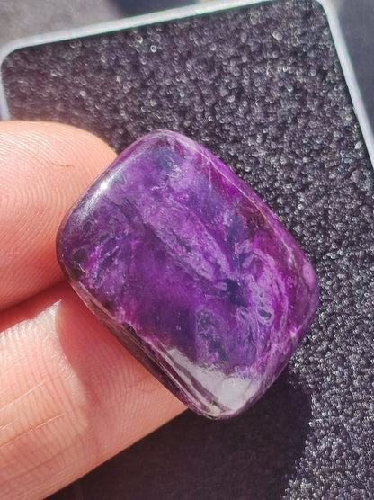 AAA Sugilith 100% Natürlicher GEL Sugilite Cabochon Sammler Mineral hochwertig edel Geldanlage Investition Heilstein Rarität Unikat - Art of Nature Berlin