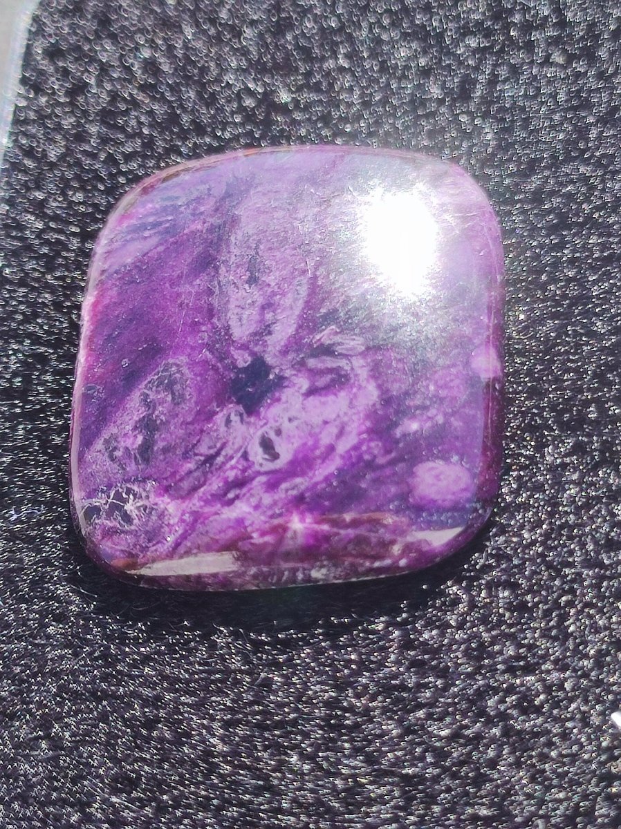 AAA Sugilith 100% Natürlicher GEL Sugilite Cabochon Sammler Mineral hochwertig edel Geldanlage Investition Heilstein Rarität Unikat - Art of Nature Berlin