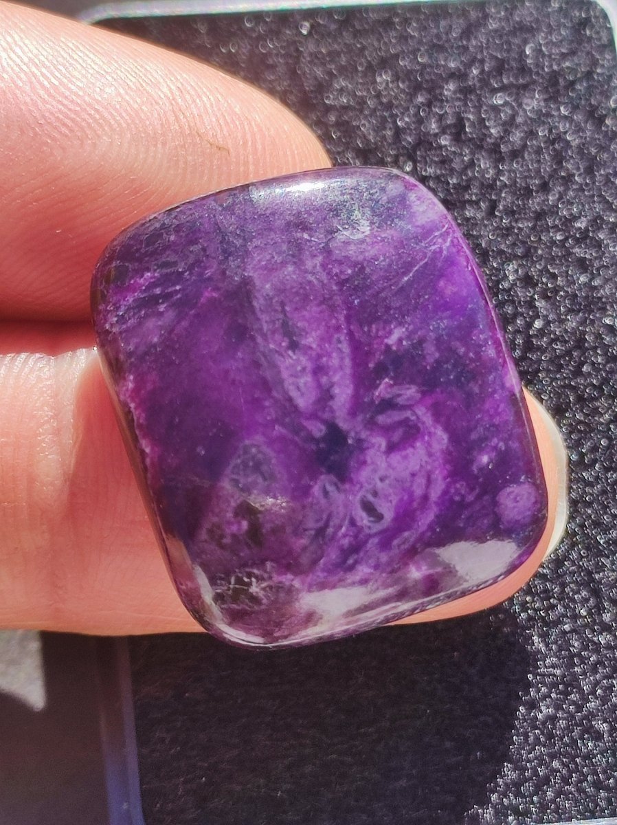 AAA Sugilith 100% Natürlicher GEL Sugilite Cabochon Sammler Mineral hochwertig edel Geldanlage Investition Heilstein Rarität Unikat - Art of Nature Berlin